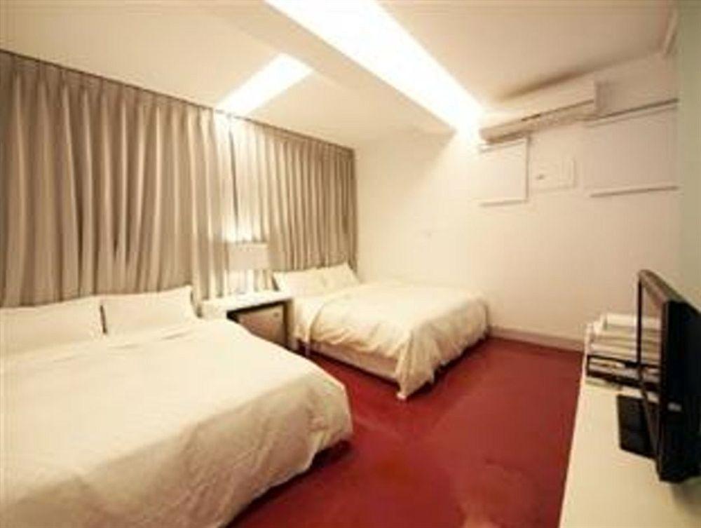 더 하우스 B&B Shanjiao 외부 사진